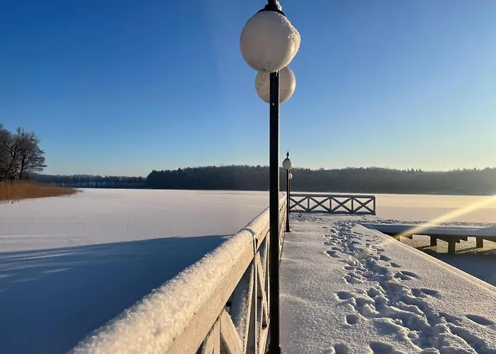 Szmaragdowy Nad Jeziorem Juno W Mrągowie