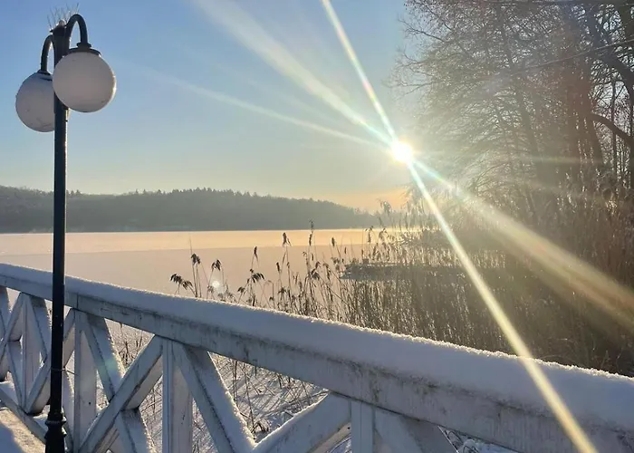 Szmaragdowy Nad Jeziorem Juno W Mrągowie *